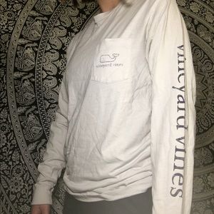 Long sleeve vineyard vines T-shirt